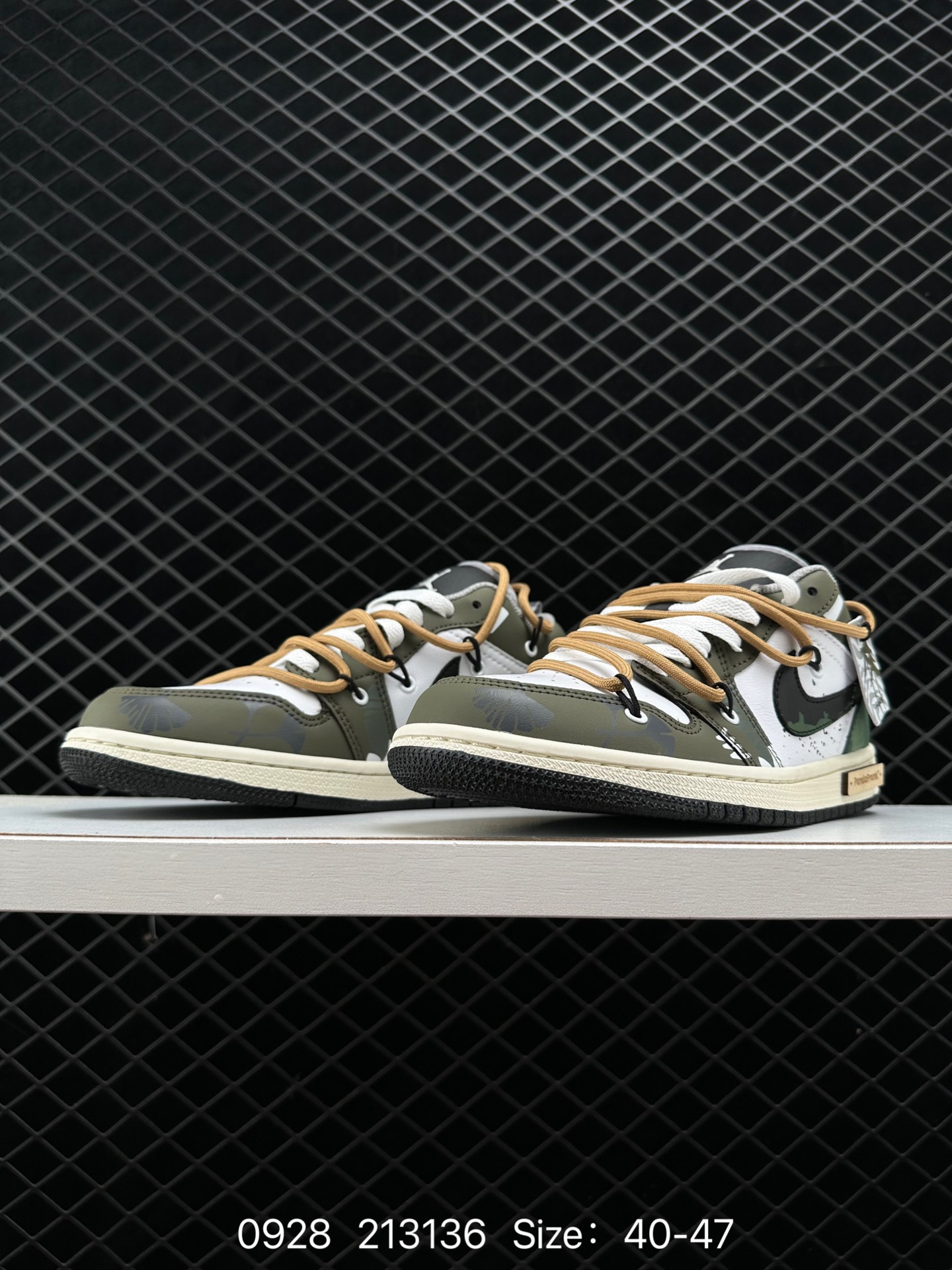 Nike Air Jordan 1 Low”Brown Mocha“